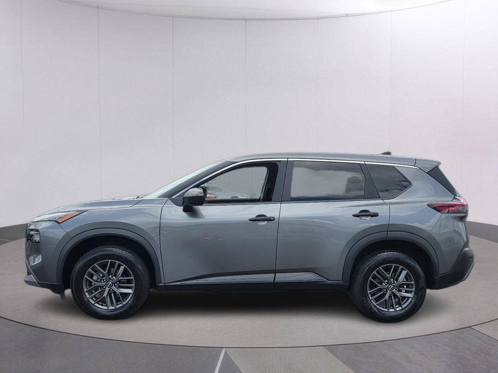 Used 2023 Nissan Rogue S FWD image 8