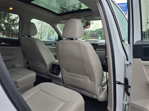 Used 2020 Volkswagen Atlas SEL image 16