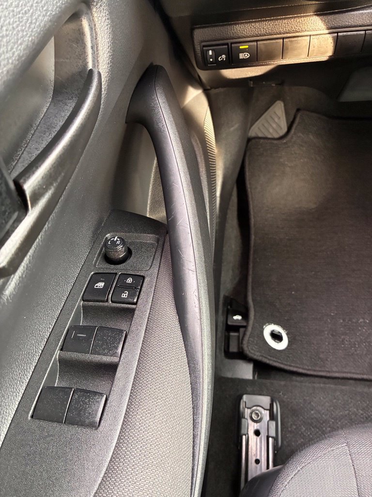 Used 2026 Toyota Corolla LE FWD image 28