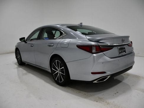 Used 2023 Lexus ES 350 w/ Premium Package image 3