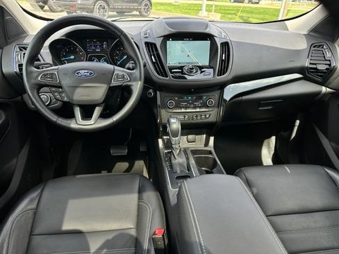 Certified 2019 Ford Escape Titanium AWD/4WD image 10