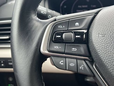 Used 2019 Honda Accord Touring image 31