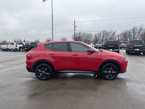 Used 2025 Dodge Hornet R/T w/ R/T Plus Package image 6