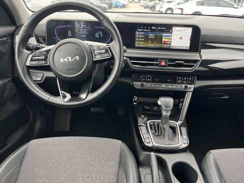 Used 2025 Kia Seltos S FWD image 13