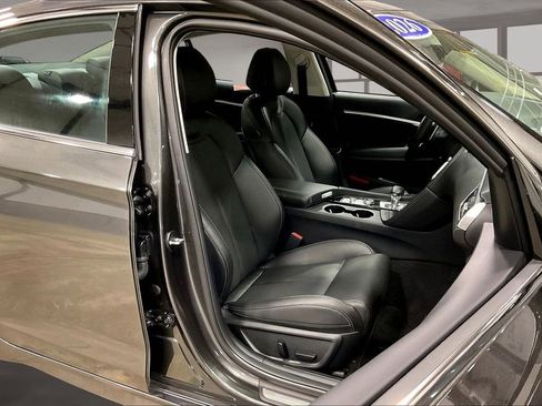 Used 2026 Genesis G70 2.5T AWD/4WD image 27