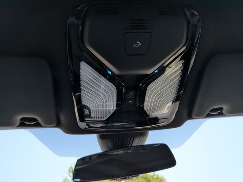 Used 2023 BMW i4 eDrive40 w/ M Sport Package RWD image 31