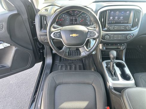 Used 2022 Chevrolet Colorado LT w/ Fleet Safety Package image 17