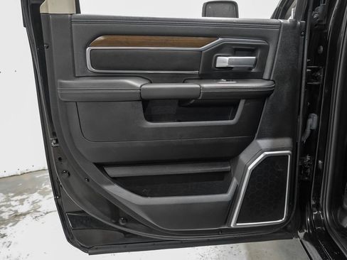Used 2024 RAM 2500 Laramie w/ Safety Group AWD/4WD image 47