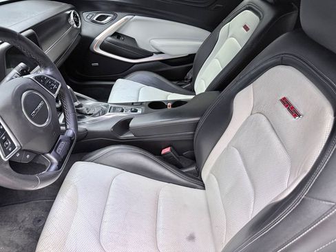 Used 2017 Chevrolet Camaro SS image 13