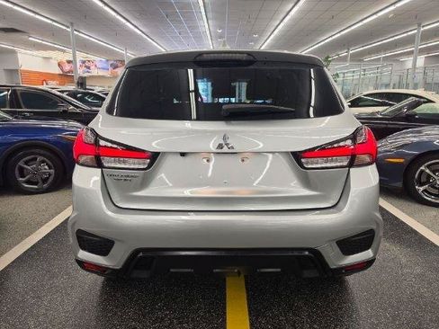 Used 2022 Mitsubishi Outlander Sport ES FWD image 6