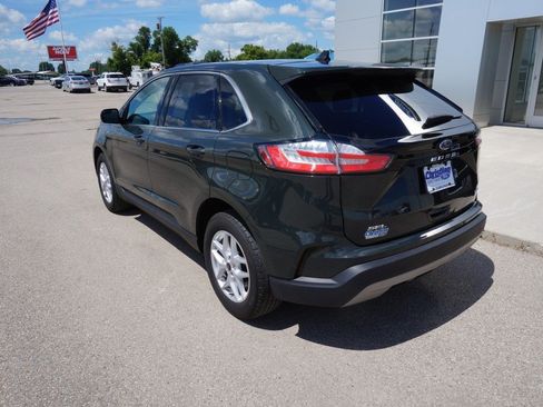Used 2023 Ford Edge SEL w/ Convenience Package AWD/4WD image 3