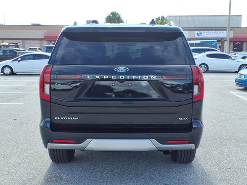 Used 2025 Ford Expedition Max Platinum AWD/4WD image 6