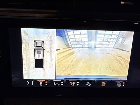 Used 2024 GMC Sierra 1500 AT4X image 40