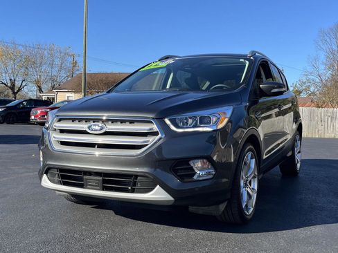 Used 2019 Ford Escape Titanium image 23