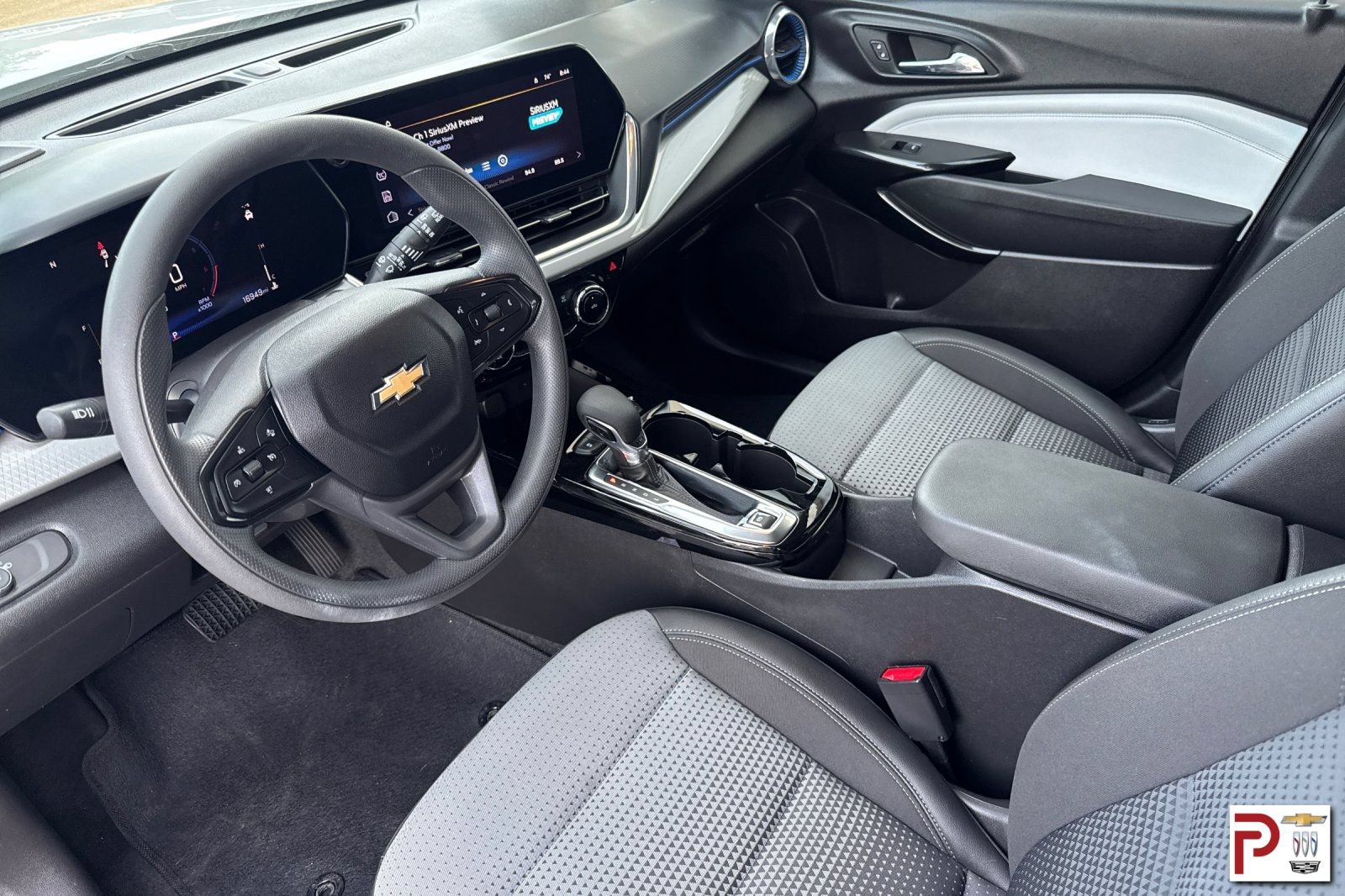 Certified 2024 Chevrolet Trax LT FWD image 10