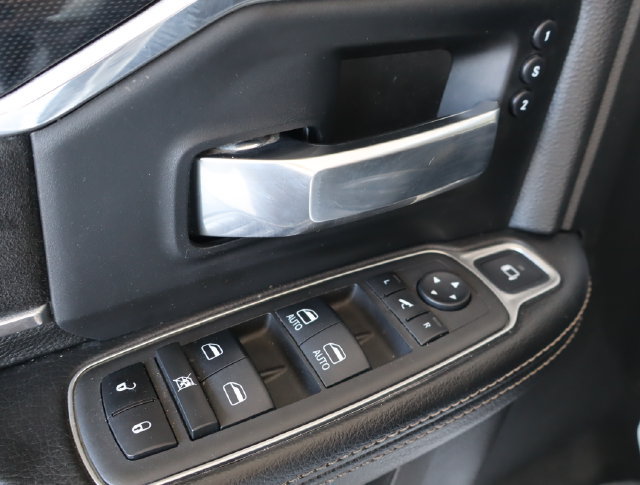Used 2022 RAM 2500 Laramie AWD/4WD image 19