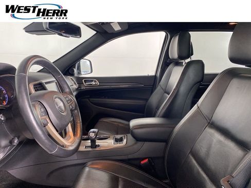 Used 2015 Jeep Grand Cherokee Limited w/ Luxury Group II image 16