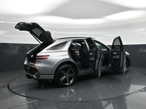 Used 2024 Genesis GV70 3.5T Sport w/ Sport Advanced Package AWD/4WD image 6