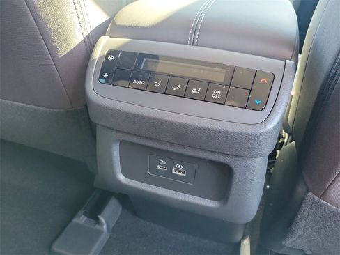 New 2025 Nissan Pathfinder SV image 22