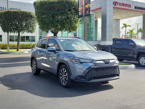 Used 2024 Toyota Corolla Cross AWD Hybrid image 2