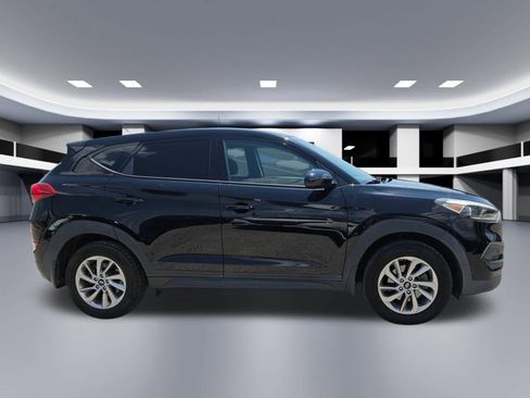 Used 2018 Hyundai Tucson SE w/ Cargo Package FWD image 7