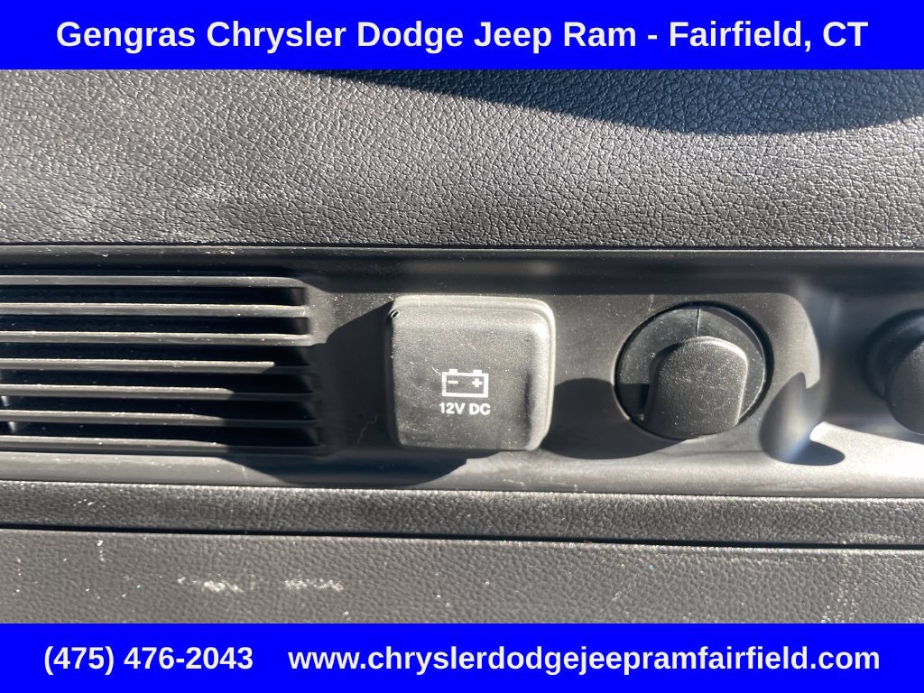 Certified 2025 Jeep Wagoneer Series II AWD/4WD image 38