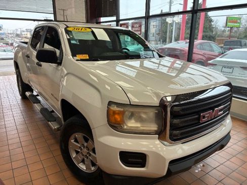 Used 2015 GMC Canyon 2WD Crew Cab w/ Convenience Package image 1