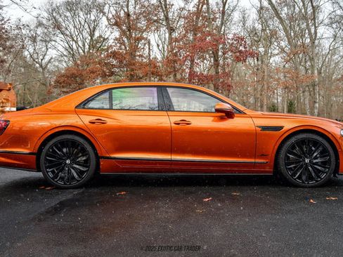 Used 2024 Bentley Flying Spur W12 image 9