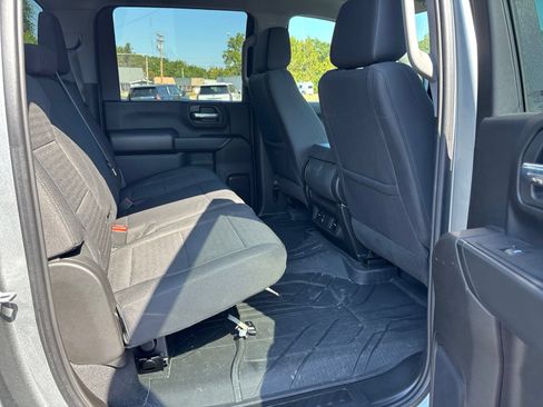 Used 2024 Chevrolet Silverado 2500 Custom w/ Custom Value Package AWD/4WD image 10