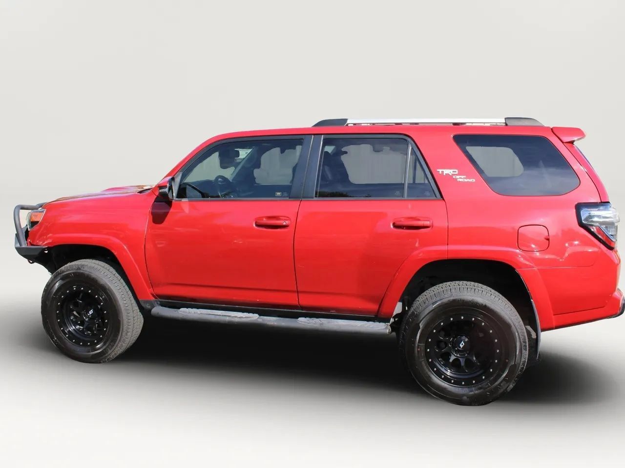 Used 2017 Toyota 4Runner TRD Off-Road Premium AWD/4WD image 5