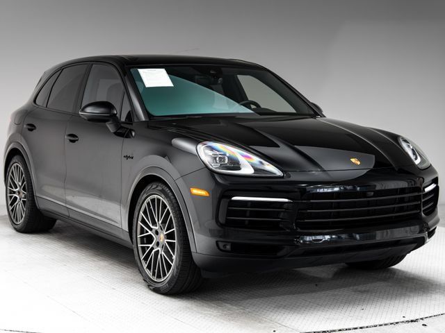 Certified 2023 Porsche Cayenne Platinum Edition AWD/4WD image 30