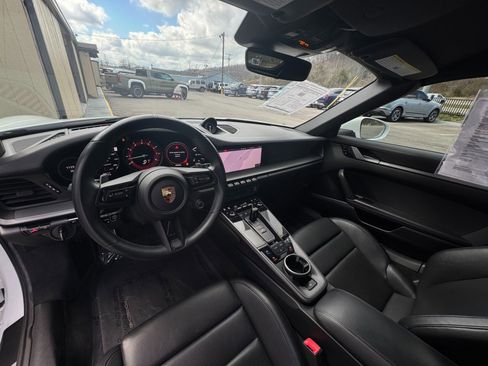 Used 2020 Porsche 911 Carrera 4S image 18