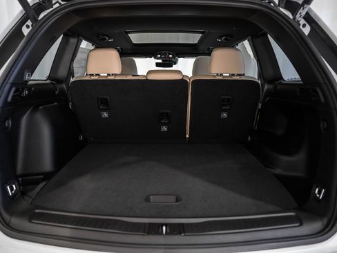 New 2025 Jeep Grand Cherokee Limited w/ Luxury Tech Group II image 10