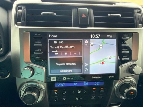 Used 2021 Toyota 4Runner Limited AWD/4WD image 16