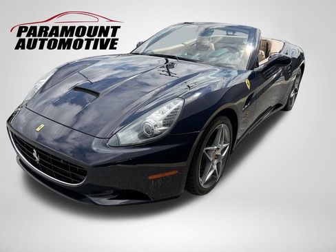 Used 2010 Ferrari California RWD image 9