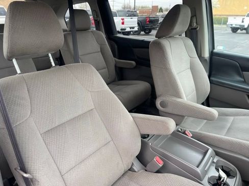 Used 2016 Honda Odyssey SE image 13