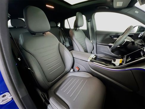 New 2025 Mercedes-Benz GLC 300 4MATIC image 30