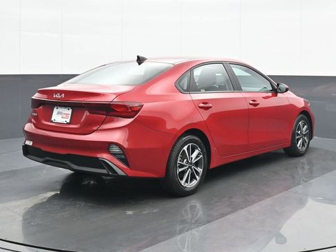 Used 2023 Kia Forte LXS image 6