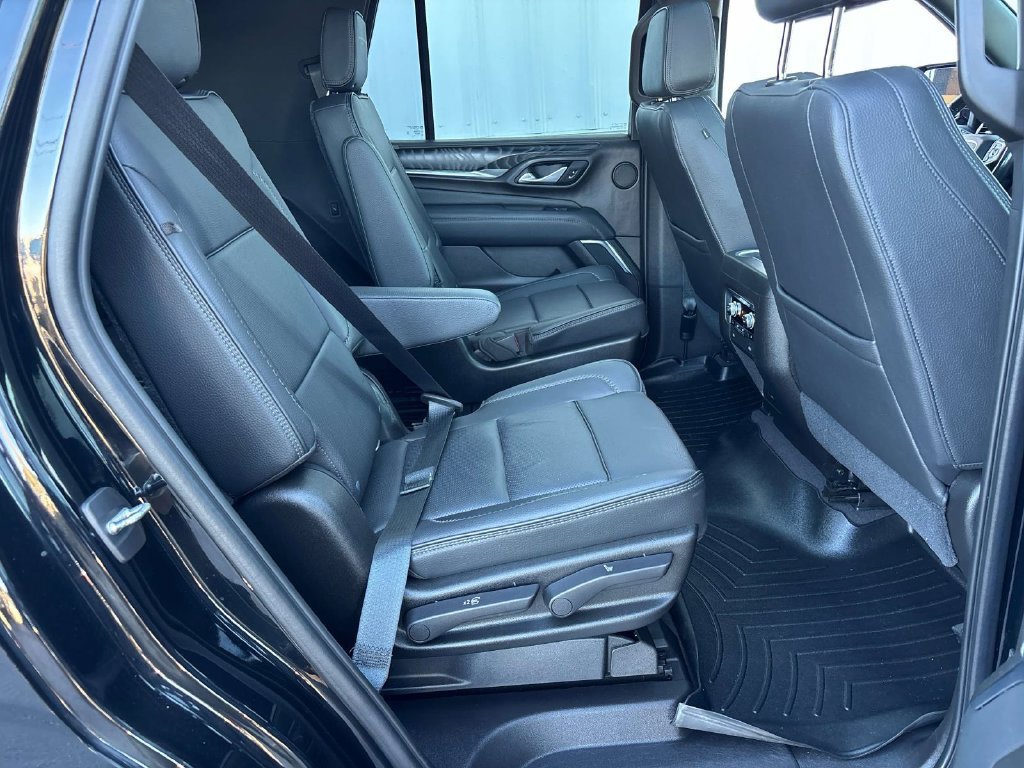 Used 2021 GMC Yukon Denali AWD/4WD image 18
