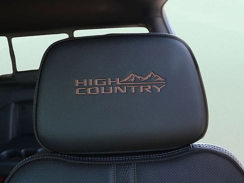 Used 2023 Chevrolet Silverado 1500 High Country w/ High Country Premium Package image 13