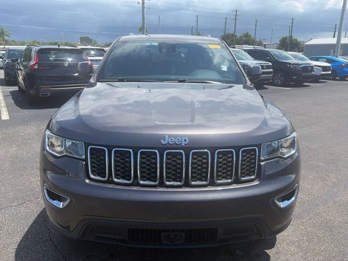Used 2021 Jeep Grand Cherokee Laredo X RWD image 2