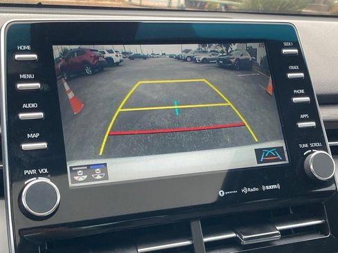 Used 2022 Toyota Avalon XLE image 24