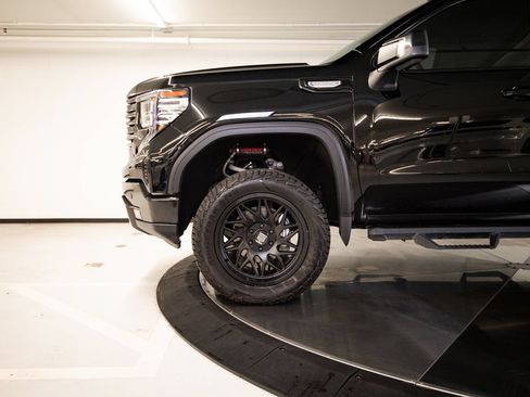 Used 2024 GMC Sierra 1500 SLT RWD image 11