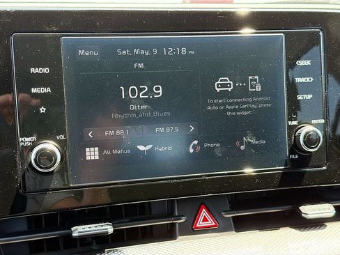 Used 2025 Kia Sportage LX AWD/4WD image 14