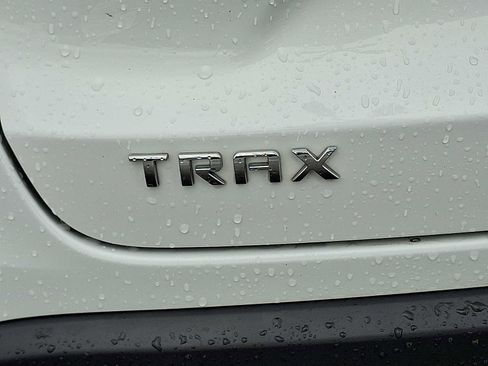Certified 2024 Chevrolet Trax LT w/ Driver Confidence Package image 30