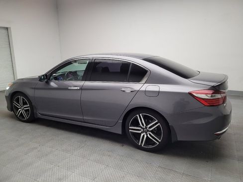 Used 2017 Honda Accord Sport image 3
