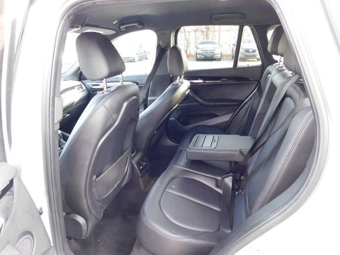 Used 2018 BMW X1 sDrive28i image 10