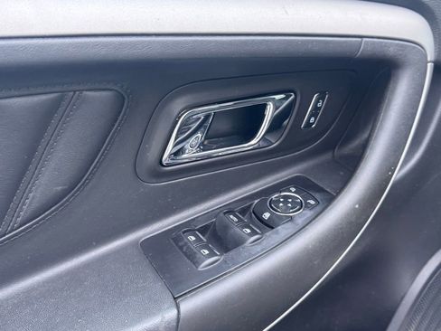 Used 2017 Ford Taurus SEL w/ Equipment Group 201A image 12