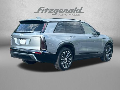 Used 2026 Cadillac Vistiq Sport w/ LPO, Floor Liner Package AWD/4WD image 8