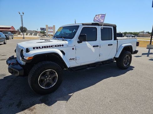 Used 2023 Jeep Gladiator Rubicon w/ Cold Weather Group AWD/4WD image 2
